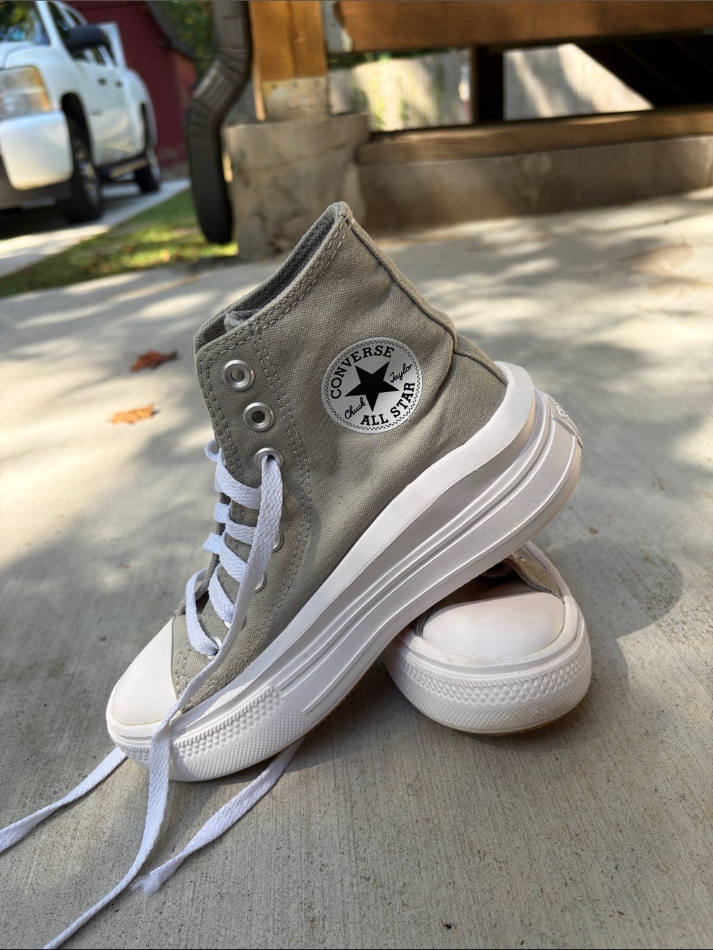 Converse Women's Green High-Top Platform Sneakers - Size 5 (All-Star Move)